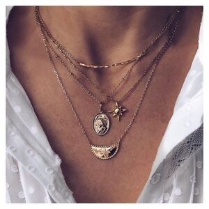 3/$30 💛 Multi Layered Charm Necklace